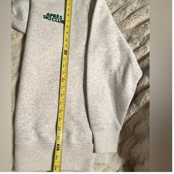 Abercrombie and Fitch Apres Ski Club Crewneck Sweatshirt Small viral - Picture 4 of 6